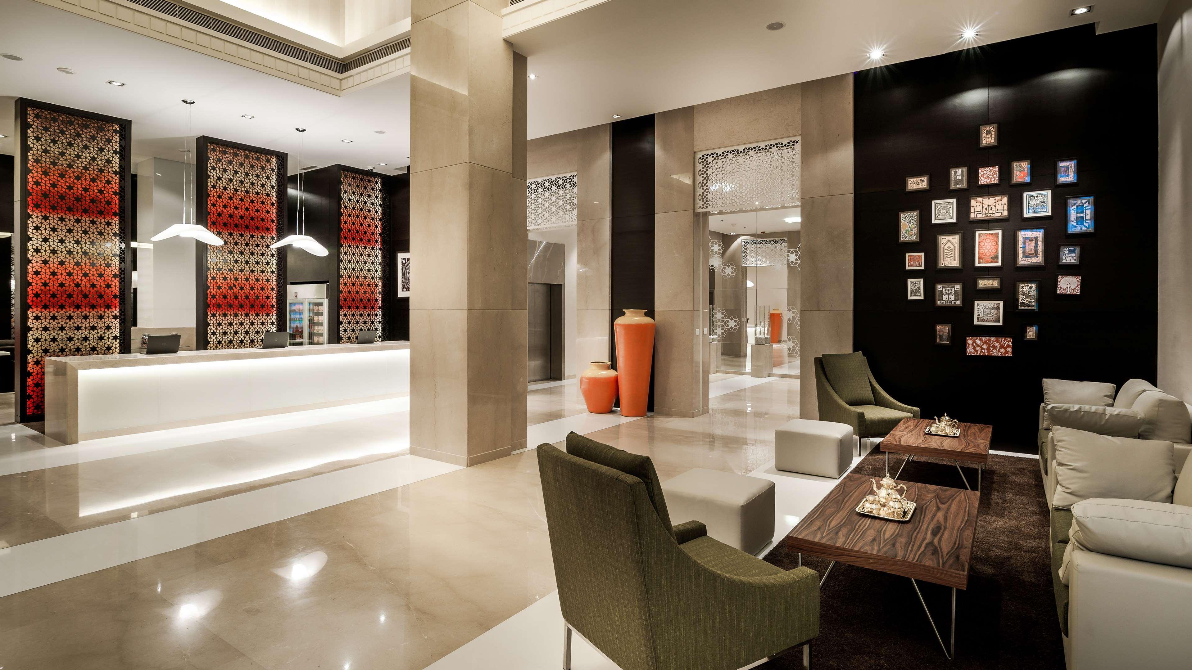 Hyatt Place Gurgaon Udyog Vihar Bagian luar foto Lobby